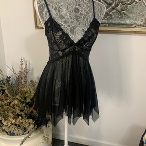 Women black lace lingerie